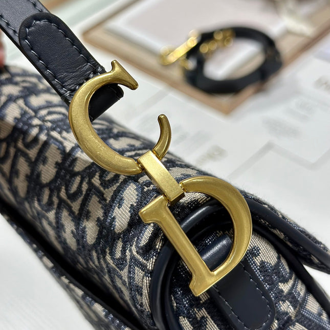 DIOR 26S SADDLE BAG 25 IN BLUE OBLIQUE JACQUARD