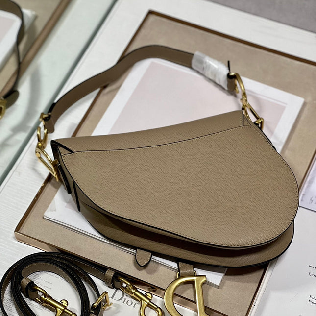 DIOR 26S SADDLE BAG 19 IN BEIGE CALFSKIN