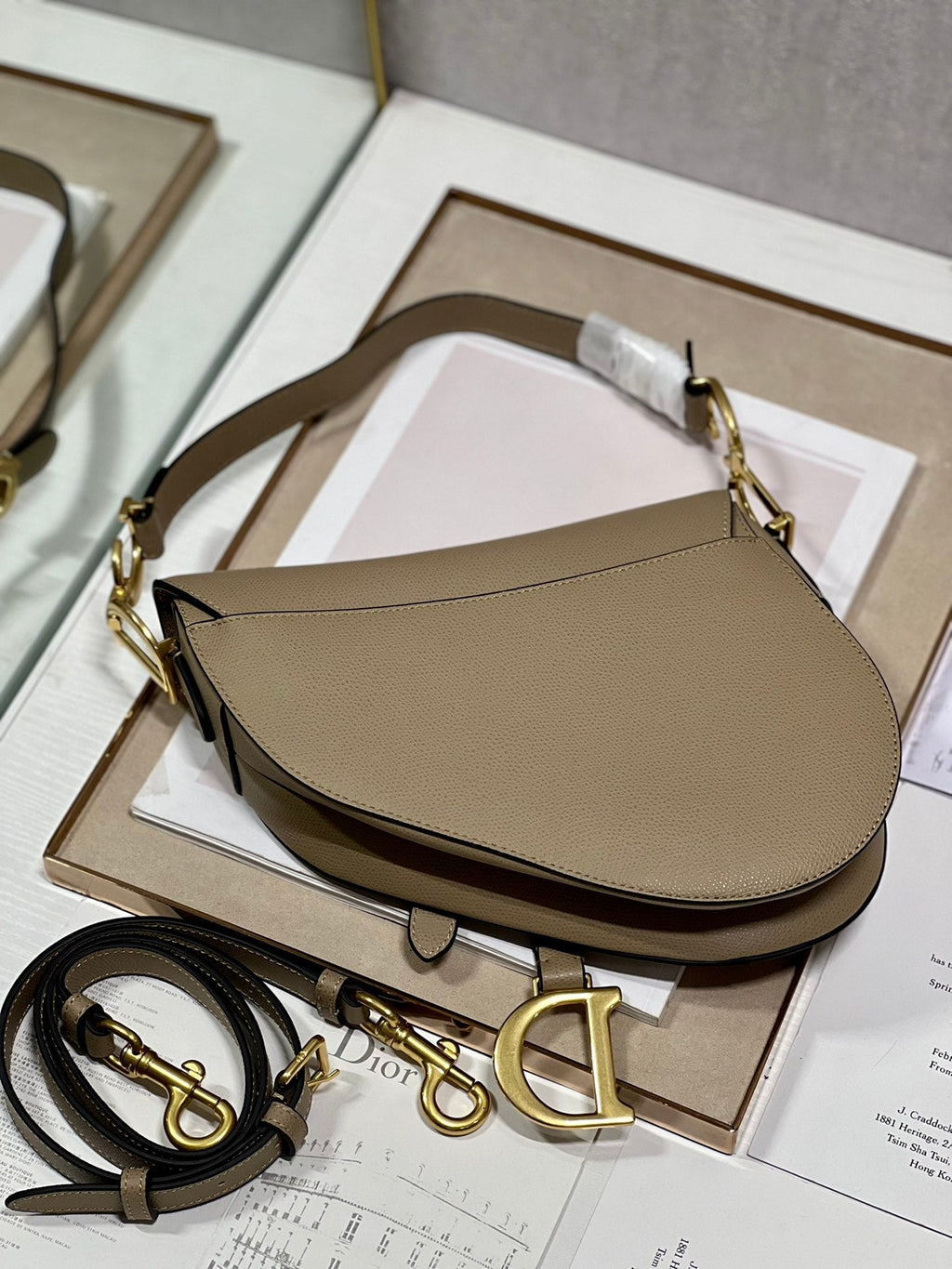DIOR 26S SADDLE BAG 25 IN BEIGE CALFSKIN