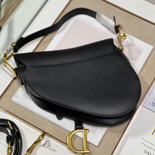 DIOR 26S SADDLE BAG 19 IN BLACK CALFSKIN GOLD-TONE HARDWARE