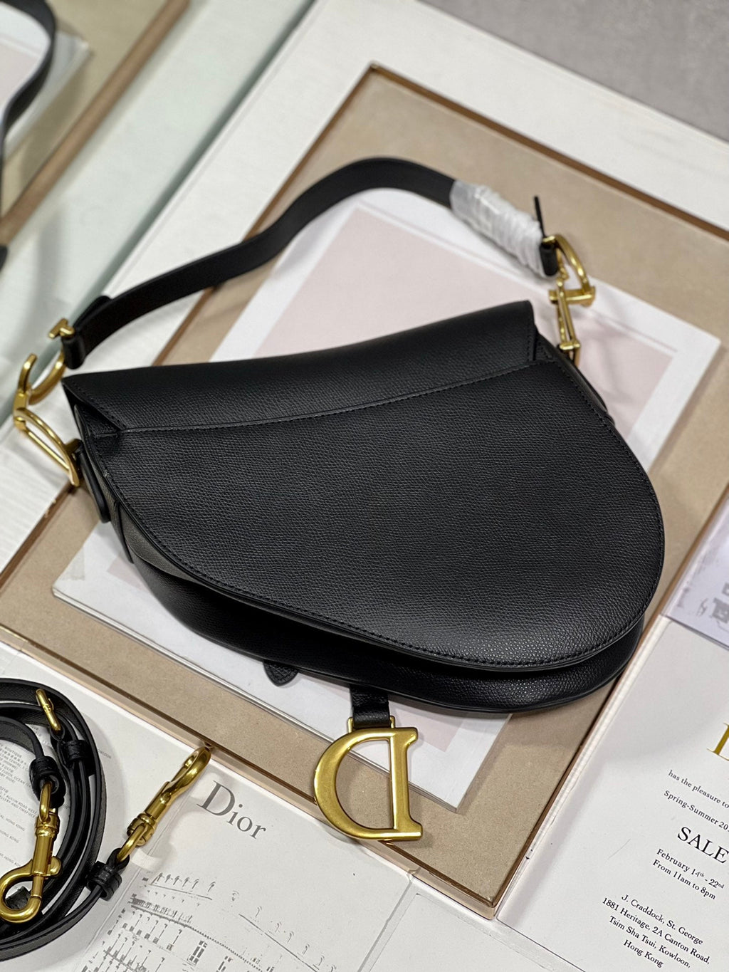 DIOR 26S SADDLE BAG 19 IN BLACK CALFSKIN GOLD-TONE HARDWARE