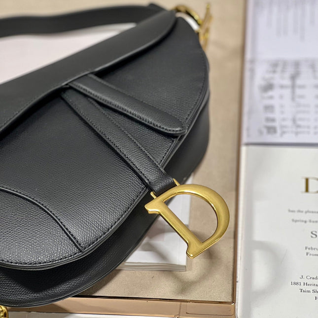 DIOR 26S SADDLE BAG 25 IN BLACK CALFSKIN GOLD-TONE HARDWARE