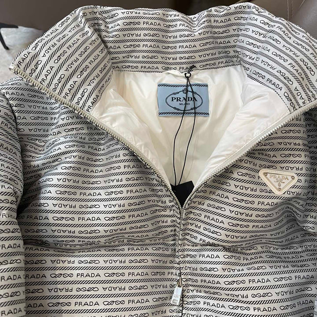 PRADA 25S DOWN JACKET 558