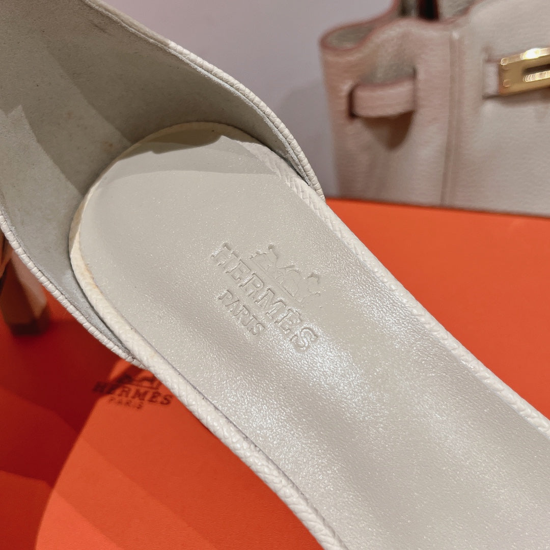 PREMIERE 70 SANDAL IN WHITE CREAM GRAINED CALFSKIN