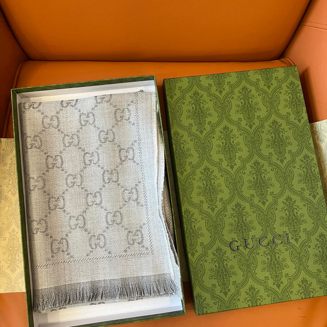 GUCCI 25S SCARF 180 IN WOOL 644856