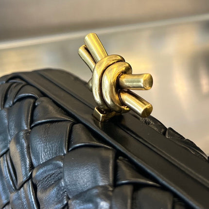 KNOT 19 IN BLACK LAMBSKIN