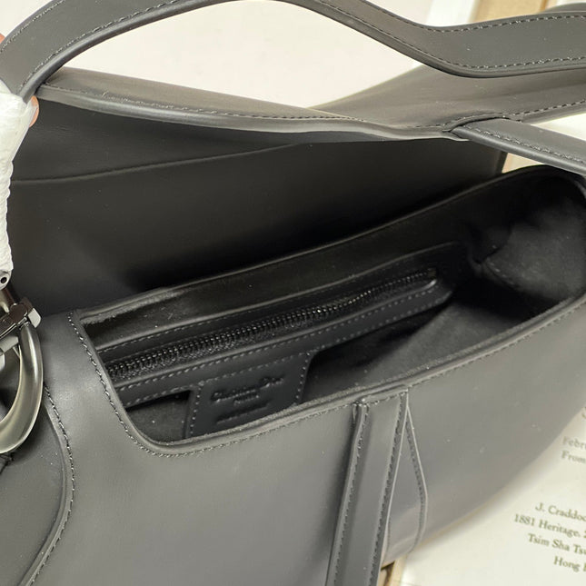 DIOR 26S SADDLE BAG 19 IN BLACK CALFSKIN