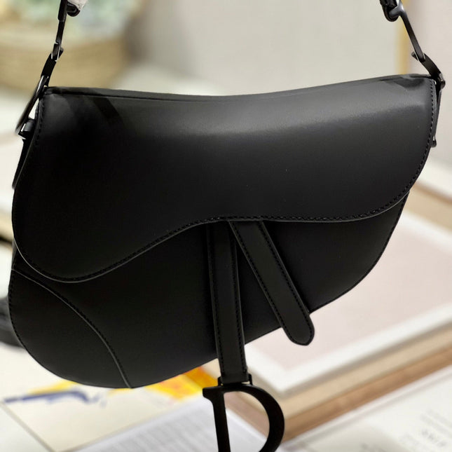 DIOR 26S SADDLE BAG 19 IN BLACK CALFSKIN