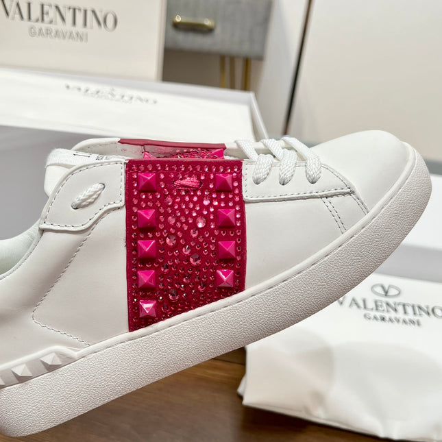 VALENTINO 25S GARAVANI ROCKSTUD UNTITLED STUDDED SNEAKERS IN WHITE LAMBSKIN AND RED STONE-EMBELLISHED