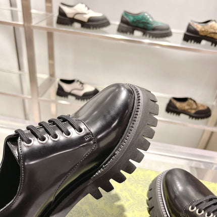 GUCCI 26S LACE-UP SHOES IN BLACK CALFSKIN