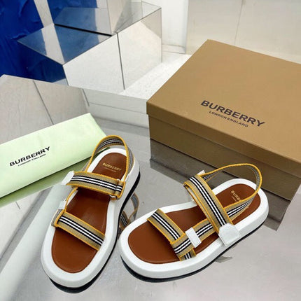 BURBERRY 26S STRAP FLAT SANDALS IN CARAMEL BROWN AND WHITE CALFSKIN AND FABRIC