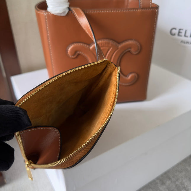 CUIRTRIOMPHE 15 BROWN IN STOCK JAPAN HANDBAG CALFSKIN