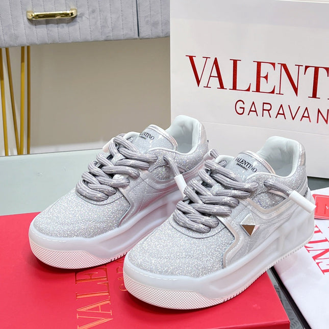 VALENTINO 25S GARAVANI ONE STUD XL PLATFORM SNEAKERS IN SILVER GLITTER FABRIC AND LAMBSKIN