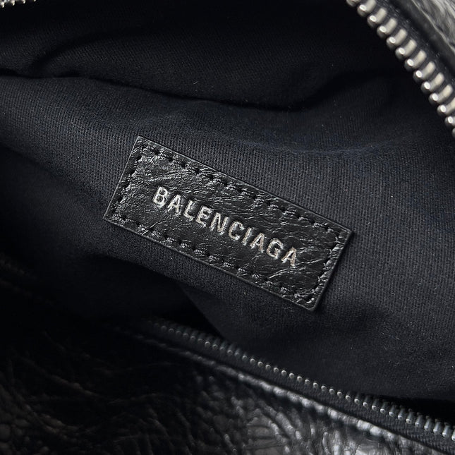 SUPERBUSY LARGE SLING BAG 42 IN BLACK LAMBSKIN