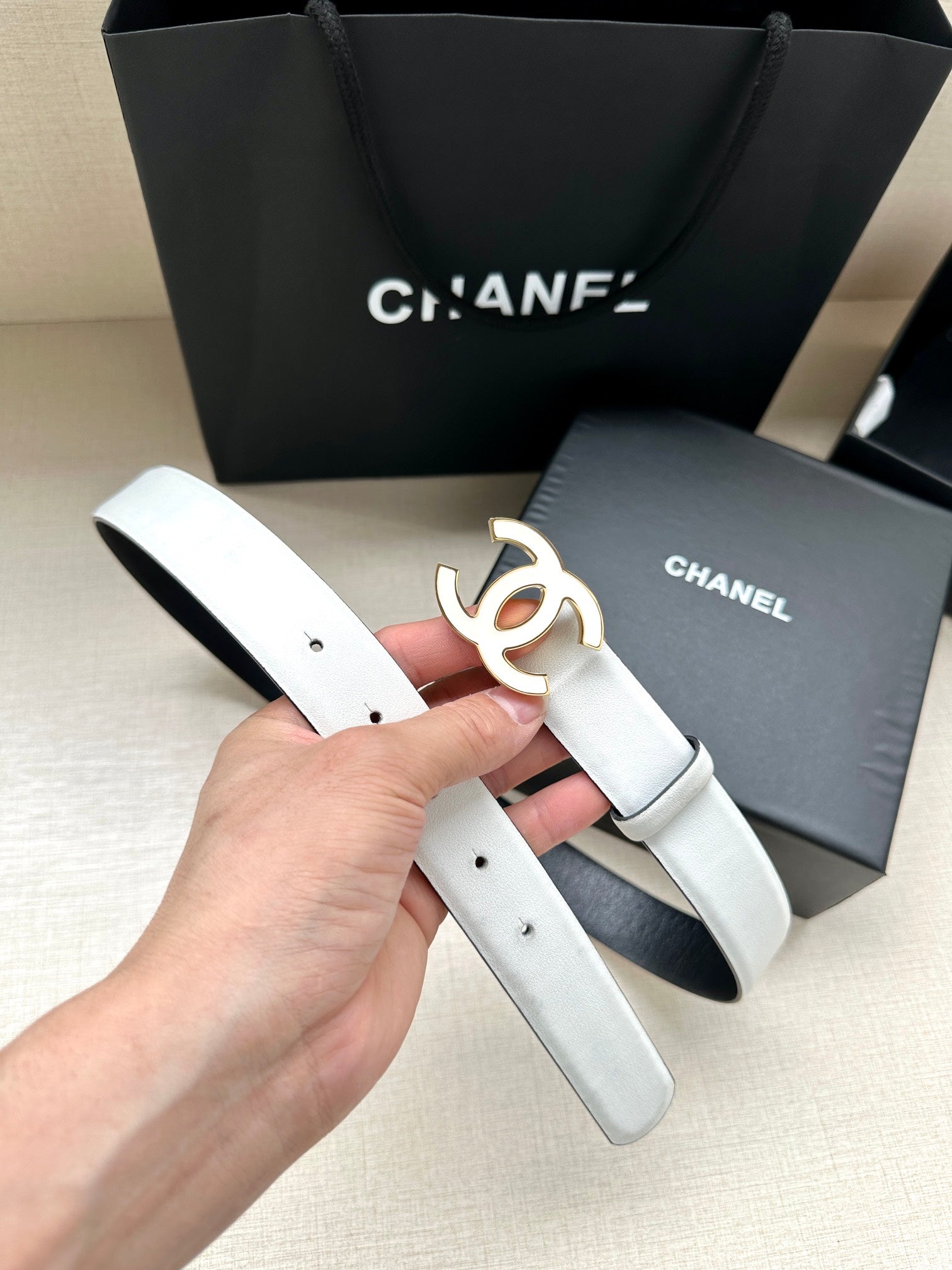 CC 30MM BELT IN FULL WHITE SMOOTH CALFSKIN METAL HARDWARE