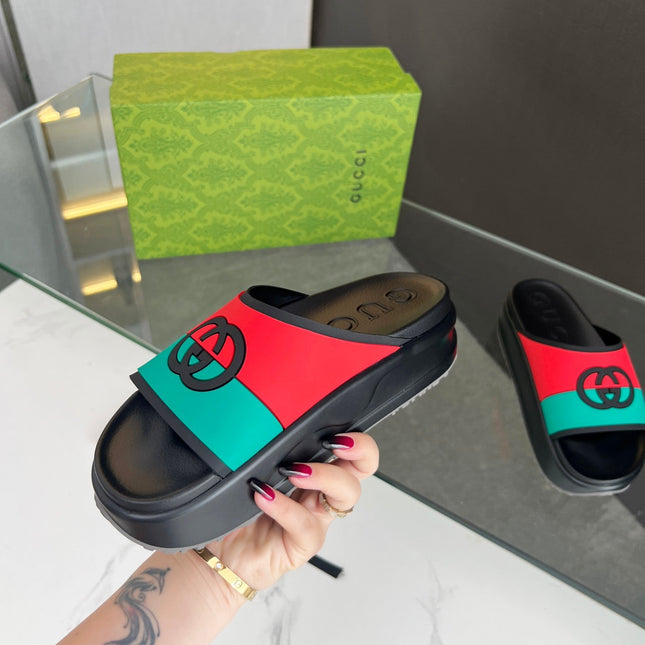 INTERLOCKING G SLIDE SANDAL IN BLACK MIX COLORFUL IMPORTED TPU