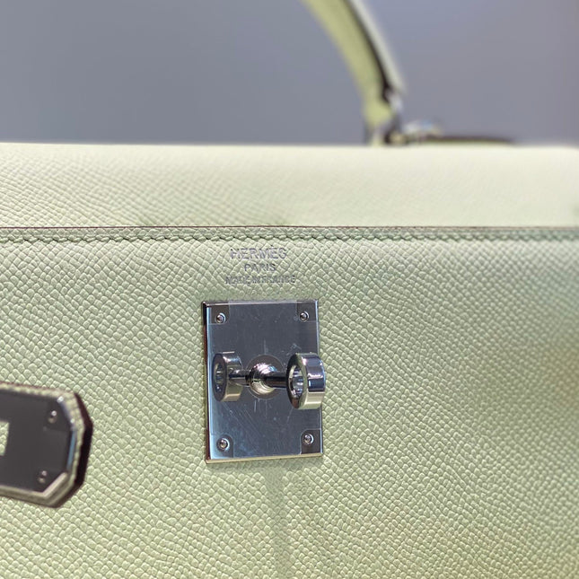 KELLY 28CM IN VERT FIZZ SWIFT CALFSKIN SILVER HARDWARE