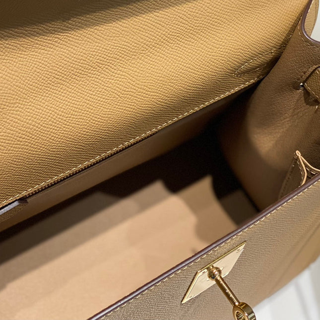 KELLY 28CM IN CHAI EPSOM CALFSKIN GOLD HARDWARE