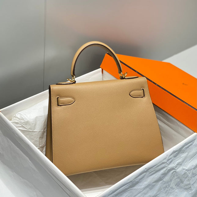 KELLY 28CM IN CHAI EPSOM CALFSKIN GOLD HARDWARE