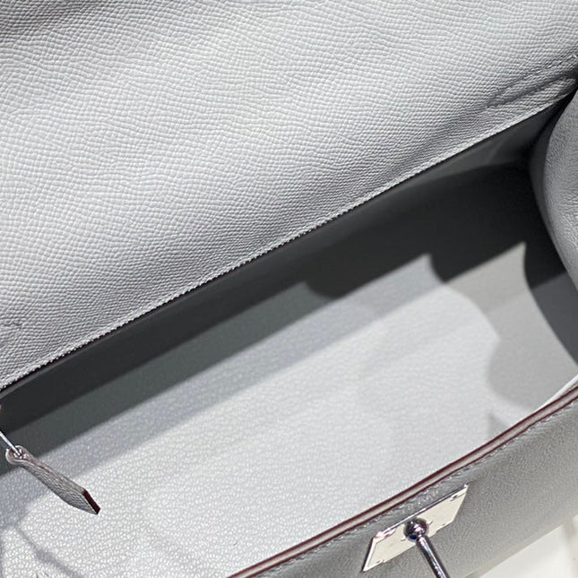 KELLY 28CM IN GRIS PERLE EPSOM CALFSKIN PALLADIUM HARDWARE