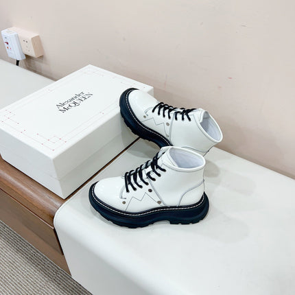 MCQUEEN LEATHER ANKLE BOOT IN WHITE MIX BLACK LAMBSKIN