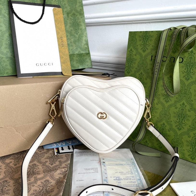 MARMONT HEART BAG 20 IN WHITE CALFSKIN GOLD HARDWARE