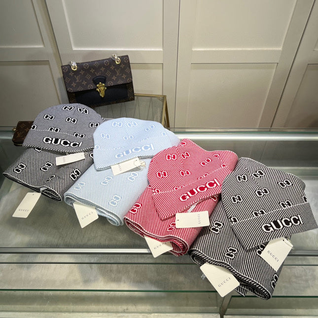 SET SCARF AND HAT IN BLACK MIX WHITE WOOL AND CASHMERE 946332