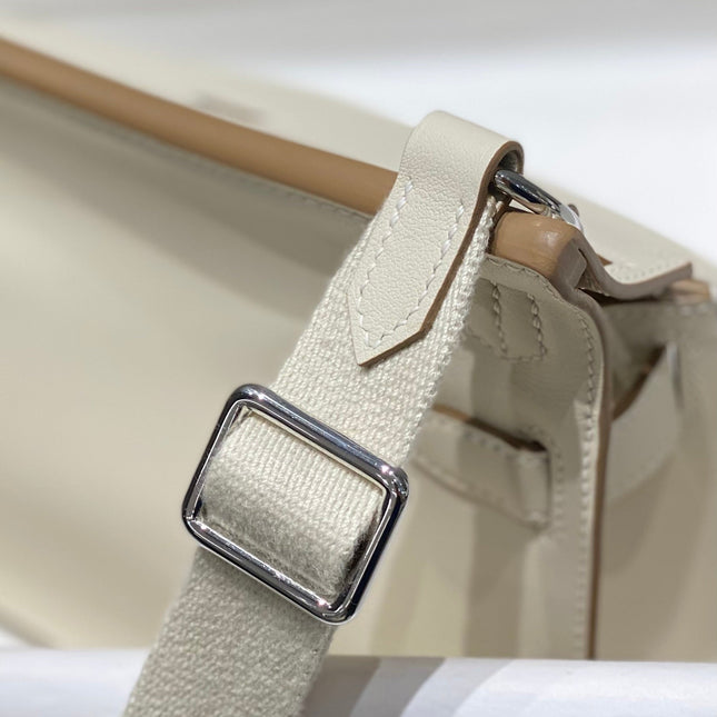 HM JYPSIERE SHOULDER BAG 23 IN BEIGE CALFSKIN SILVER HARDWARE