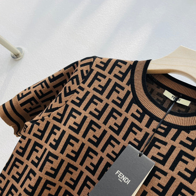 FENDI 26S SHORT SLEEVE KNIT T-SHIRT 126