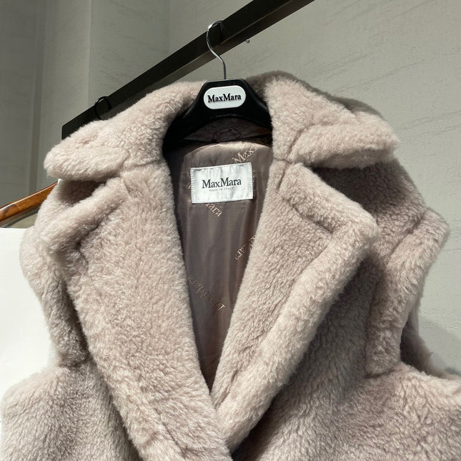 MAX MARA 25S SLEEVELESS TEDDY VEST 99550