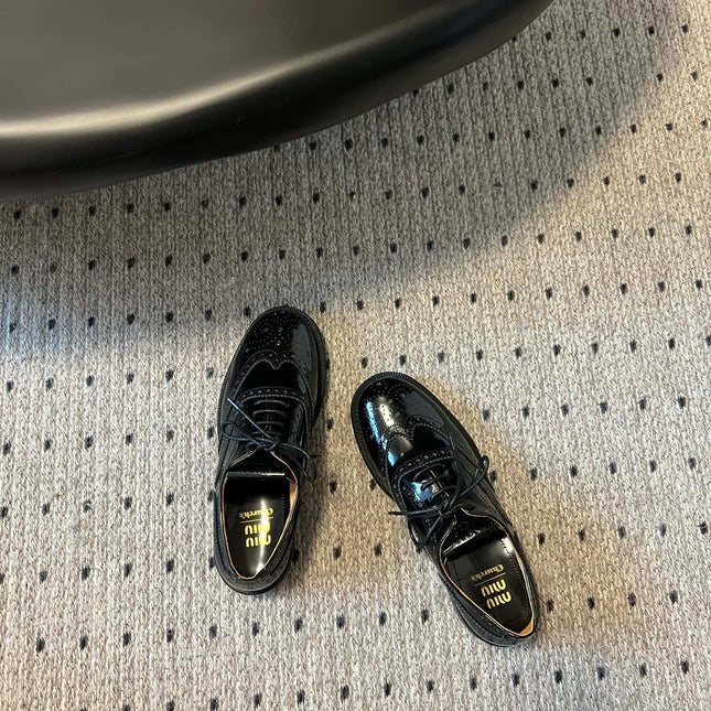 MIUMIU 26S LACE-UP BROGUE LOAFERS IN BLACK PATENT CALFSKIN
