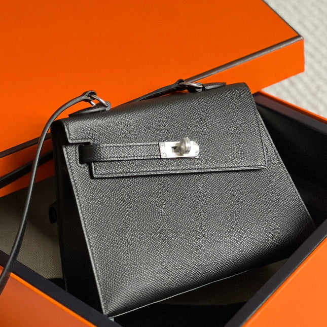 KELLY DESORDRE 20 IN BLACK EPSOM LEATHER WITH SILVER HARDWARE
