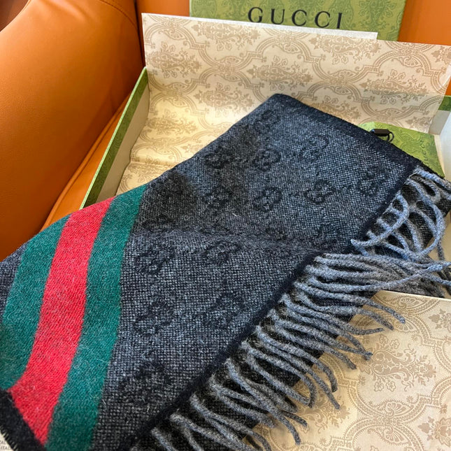 GUCCI 25S SCARF 190 IN WOOL 636371