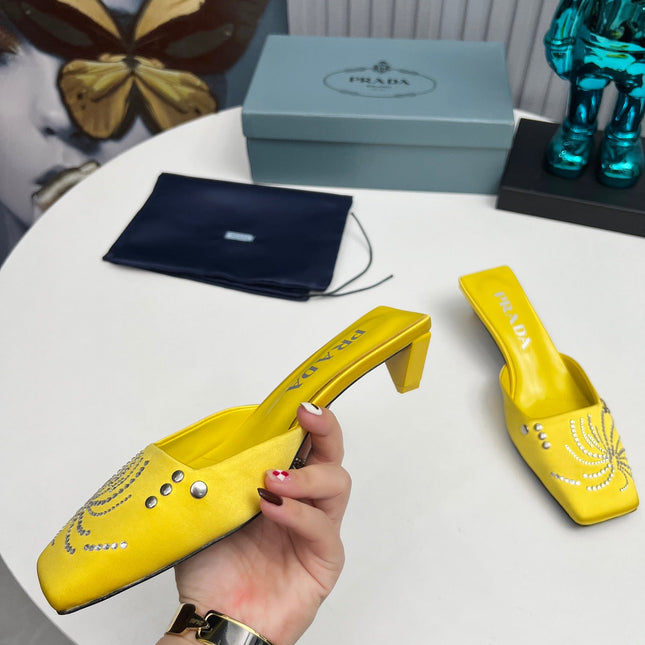 PRADA 26S MULE 40MM IN YELLOW SATIN CRYSTAL EMBELLISHED
