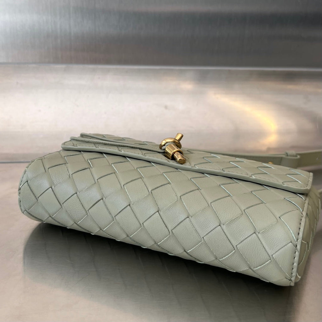 ANDIAMO 21 IN GRAY OLIVE LAMBSKIN