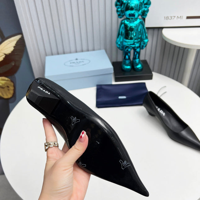 PRADA 26S POINTED TOE PUMPS 40MM IN BLACK CALFSKIN
