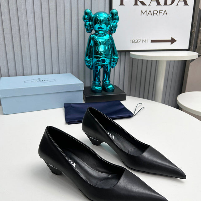 PRADA 26S POINTED TOE PUMPS 40MM IN BLACK CALFSKIN