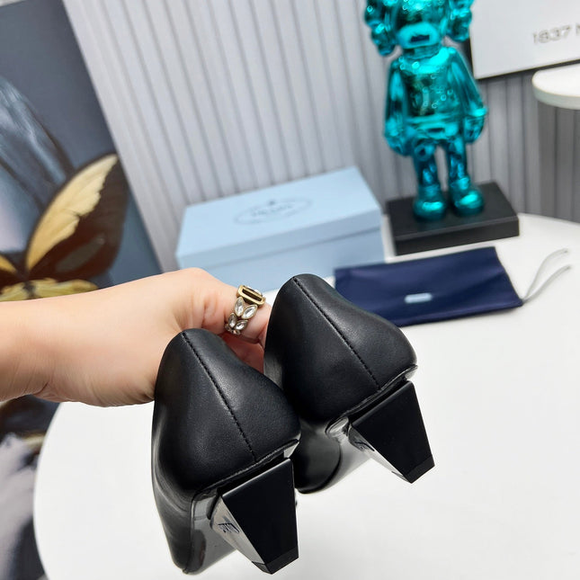 PRADA 26S POINTED TOE PUMPS 40MM IN BLACK CALFSKIN