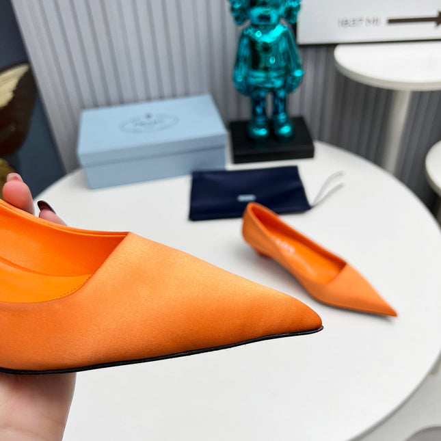 PRADA 26S POINTED TOE PUMPS 40MM IN ORANGE SATIN