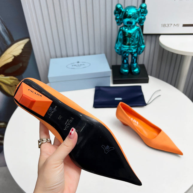 PRADA 26S POINTED TOE PUMPS 40MM IN ORANGE SATIN