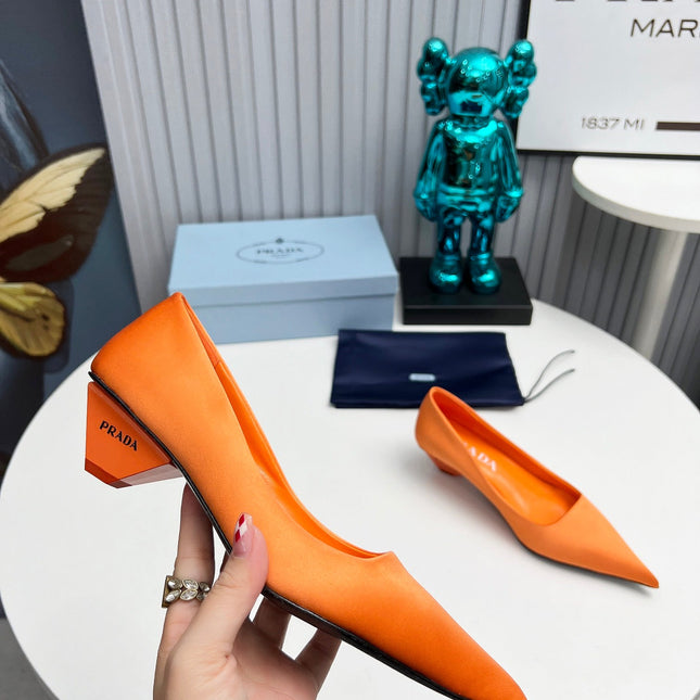 PRADA 26S POINTED TOE PUMPS 40MM IN ORANGE SATIN