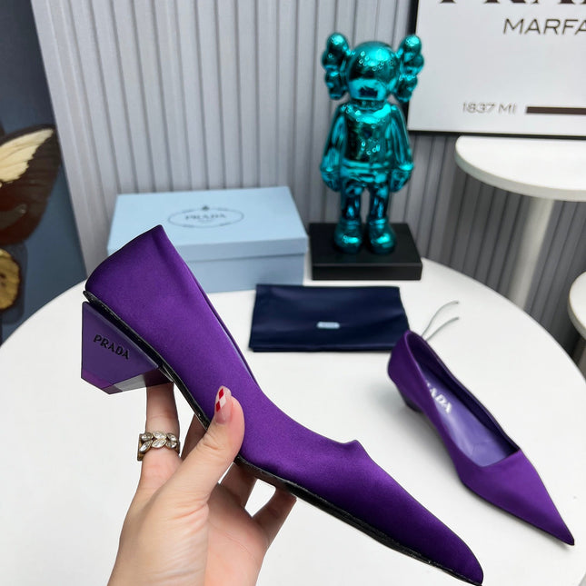 PRADA 26S POINTED TOE PUMPS 40MM IN PURPLE SATIN