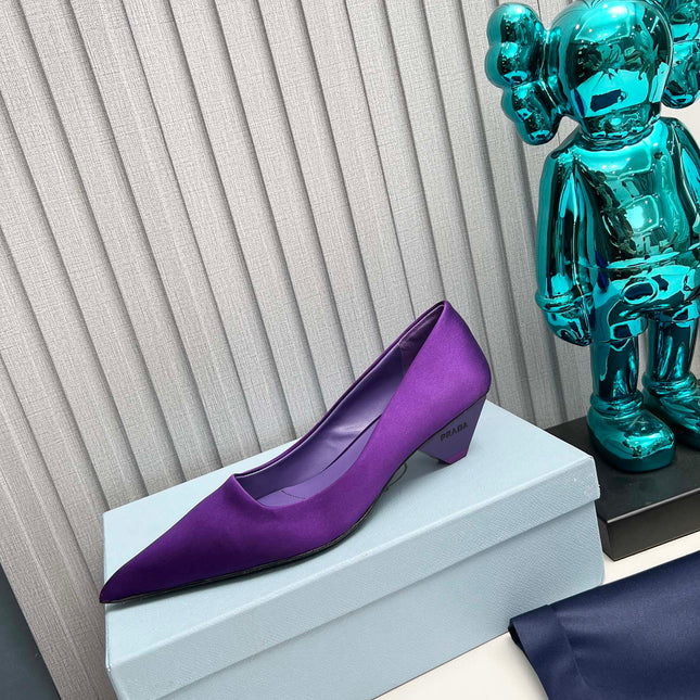PRADA 26S POINTED TOE PUMPS 40MM IN PURPLE SATIN