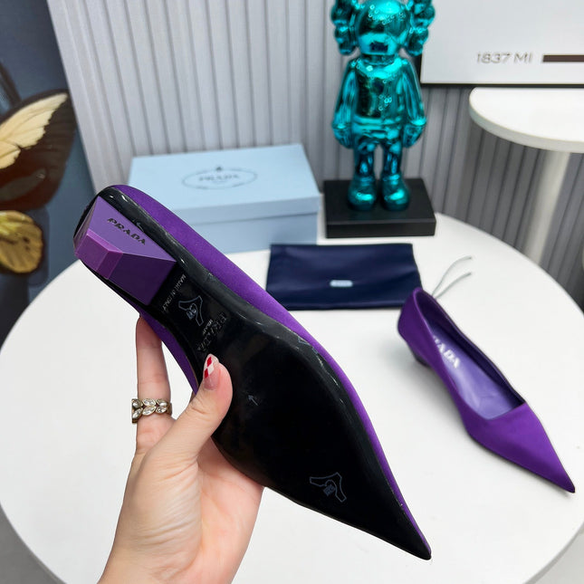 PRADA 26S POINTED TOE PUMPS 40MM IN PURPLE SATIN