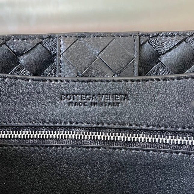 BV MEDIUM ANDIAMO 32CM BLACK LAMBSKIN