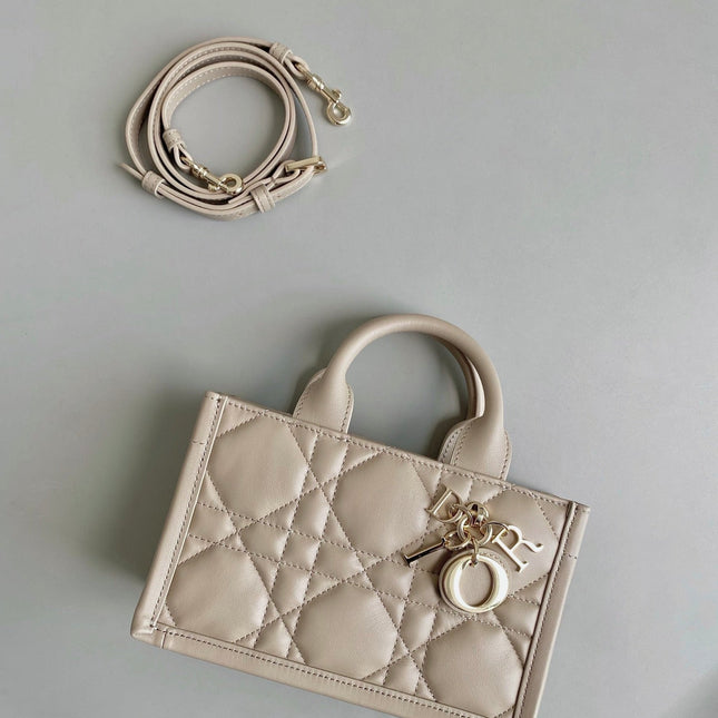 MINI BOOK TOTE 21 BEIGE CREAM MACCROCANNAGE CALFSKIN