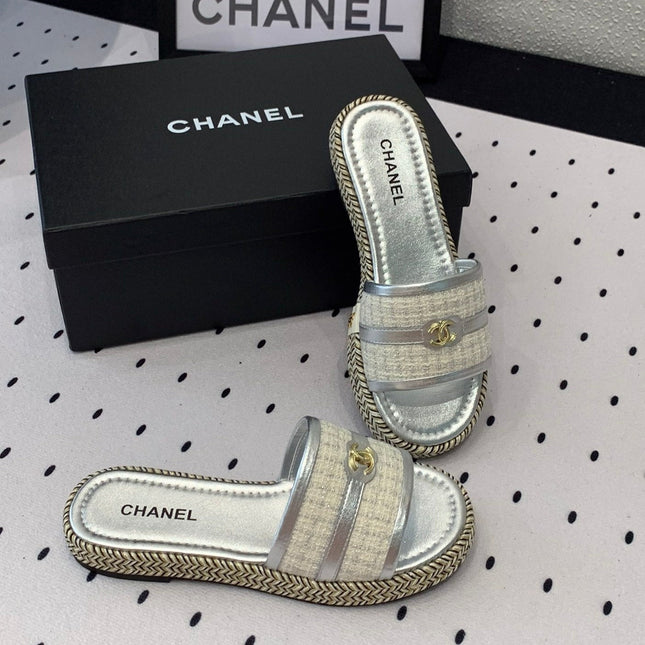 Double CC Women Silver Slippers Calfskin