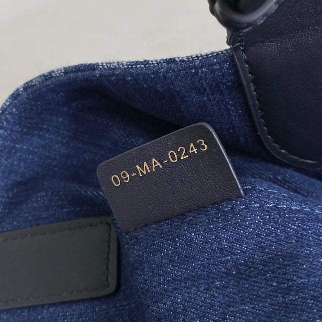 MEDIUM TOUJOURS 28 BLUE DENIM OBLIQUE JACQUARD