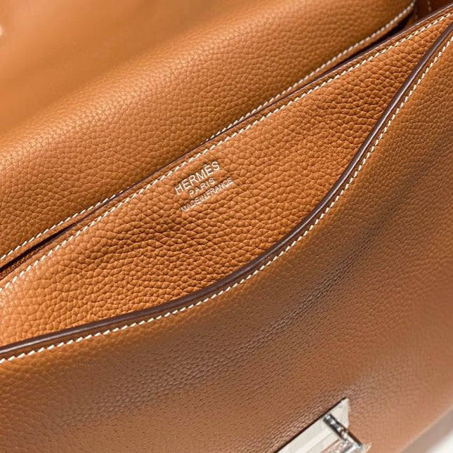 STEVE LIGHT JUNIOR MESSENGER BAG 27 IN GOLD TOGO CALFSKIN