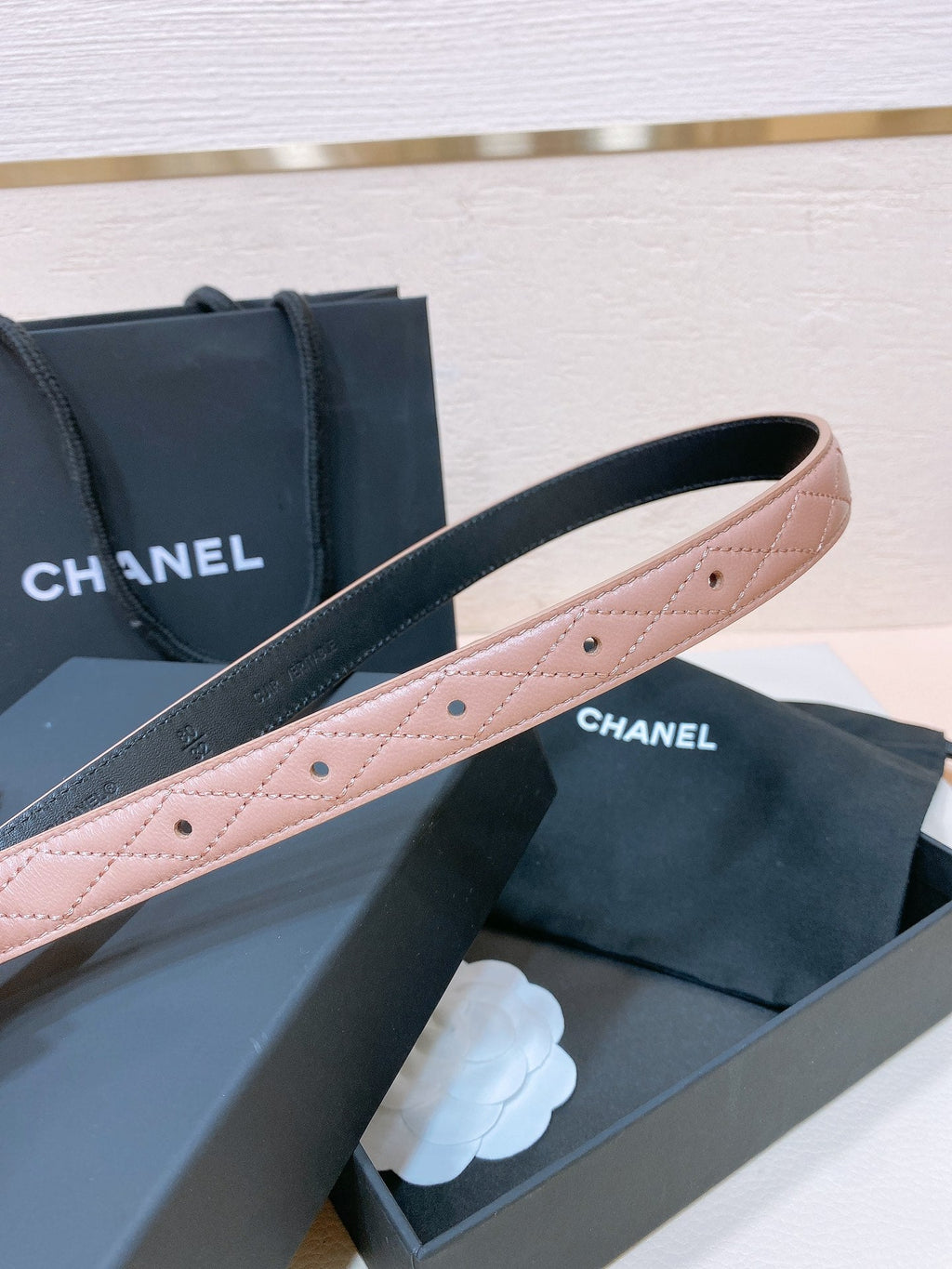 CC BELT 20MM IN PEACHY PINK EMBROIDERED CALFSKIN GOLD HARDWARE ATTACH PEARLS